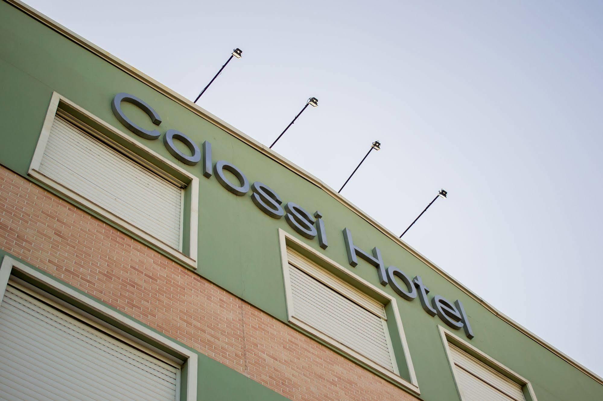 Colossi Hotel Porto Alegre Buitenkant foto