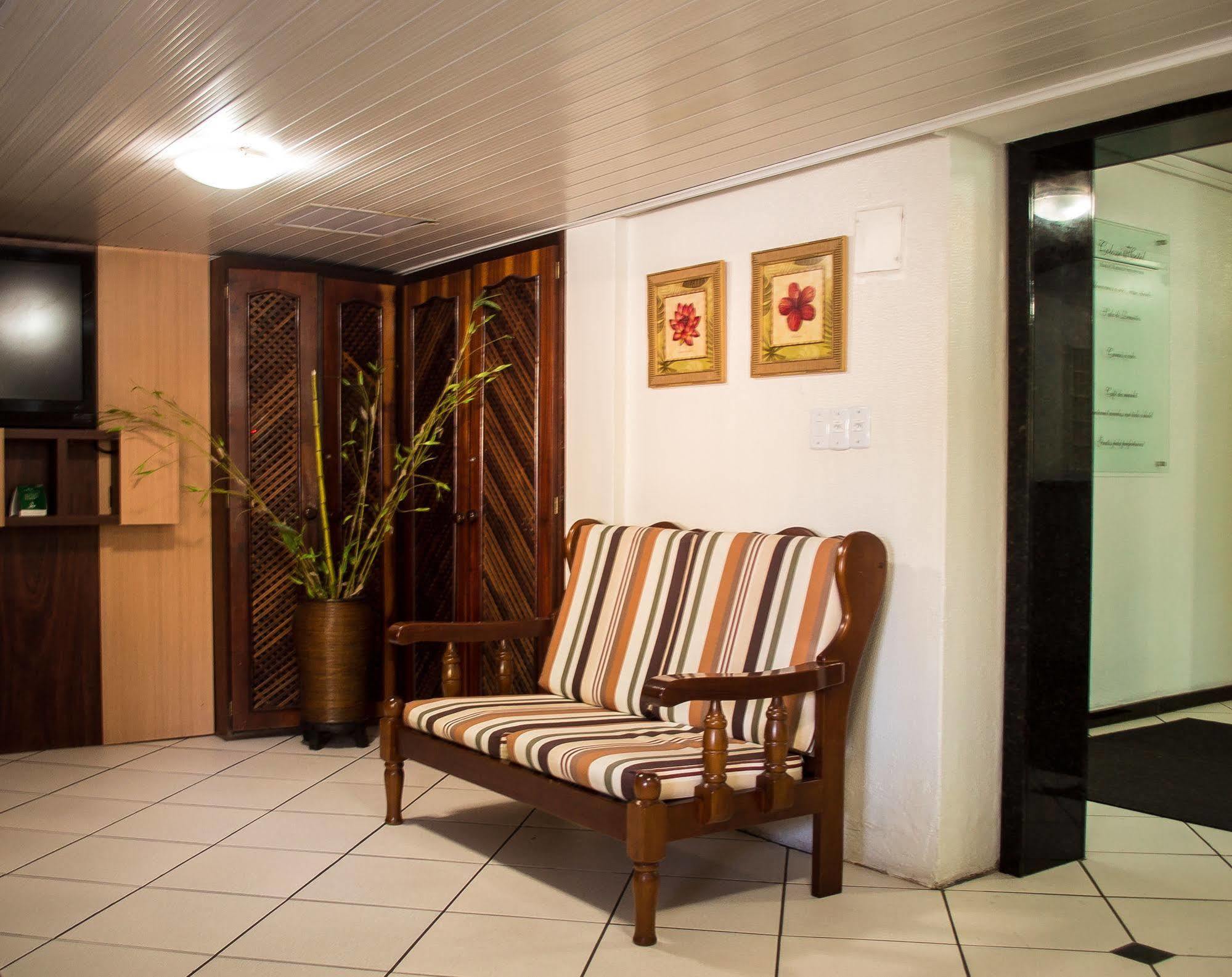 Colossi Hotel Porto Alegre Buitenkant foto