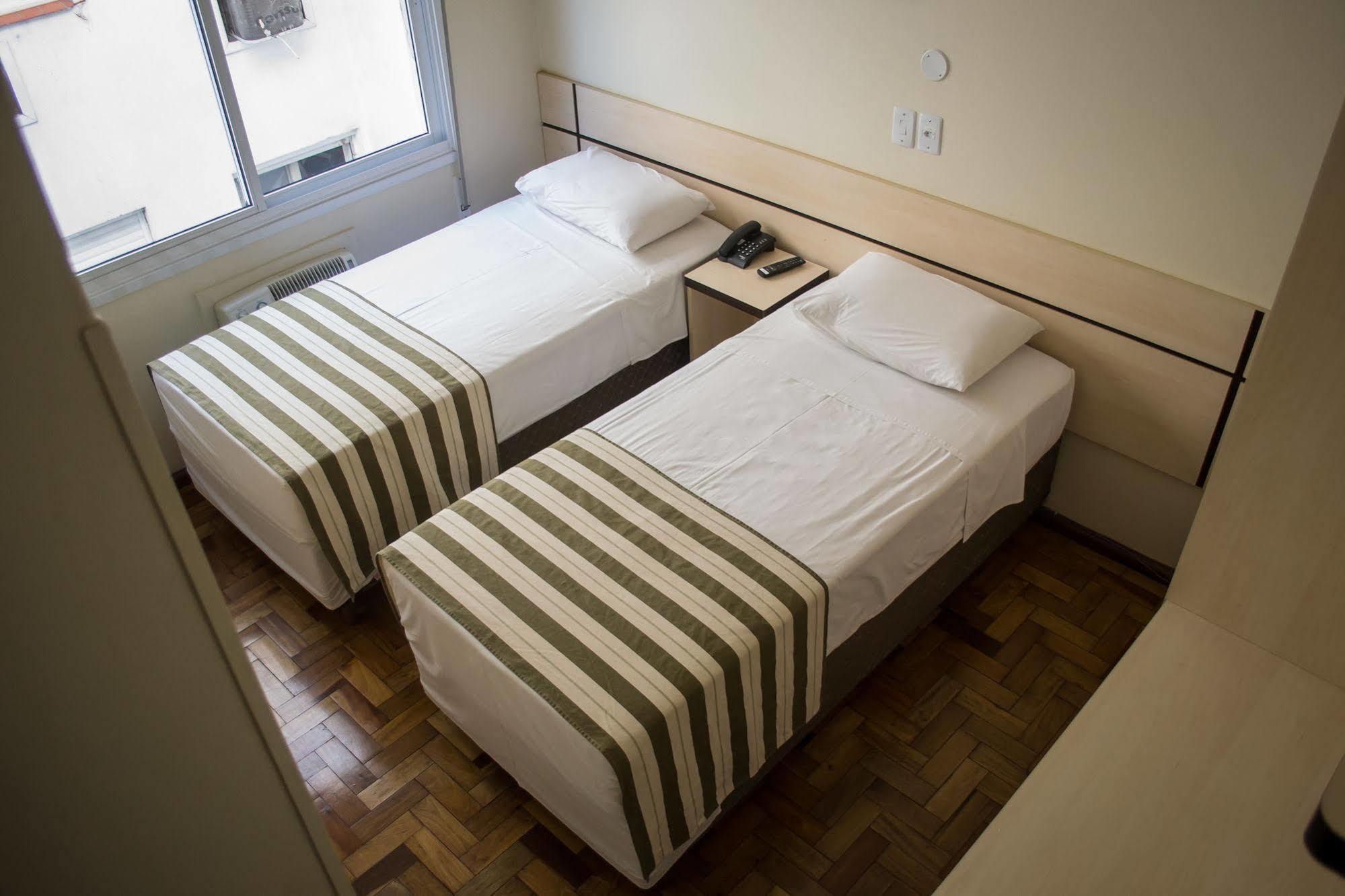 Colossi Hotel Porto Alegre Buitenkant foto