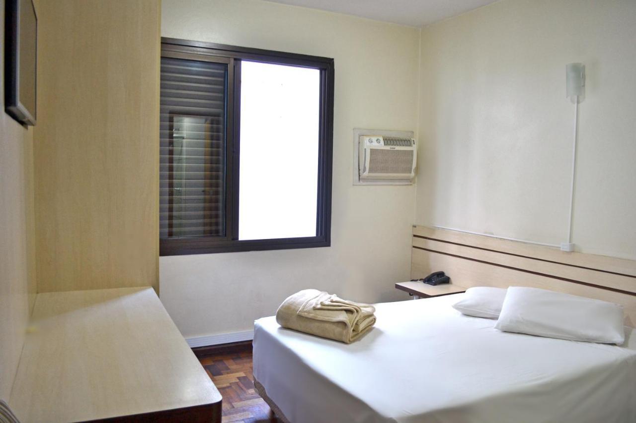 Colossi Hotel Porto Alegre Buitenkant foto